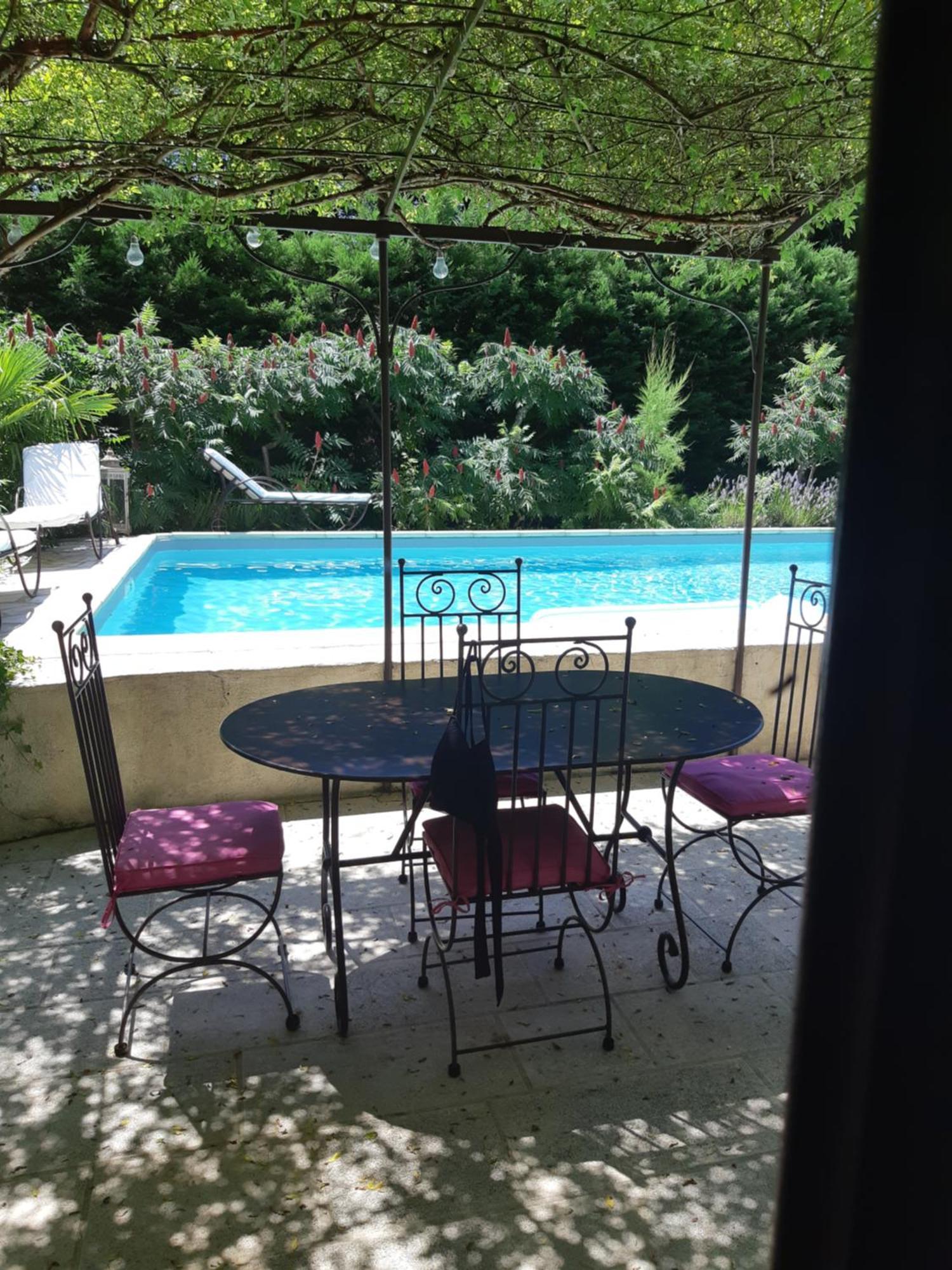 Cherche Midi Noves ภายนอก รูปภาพ